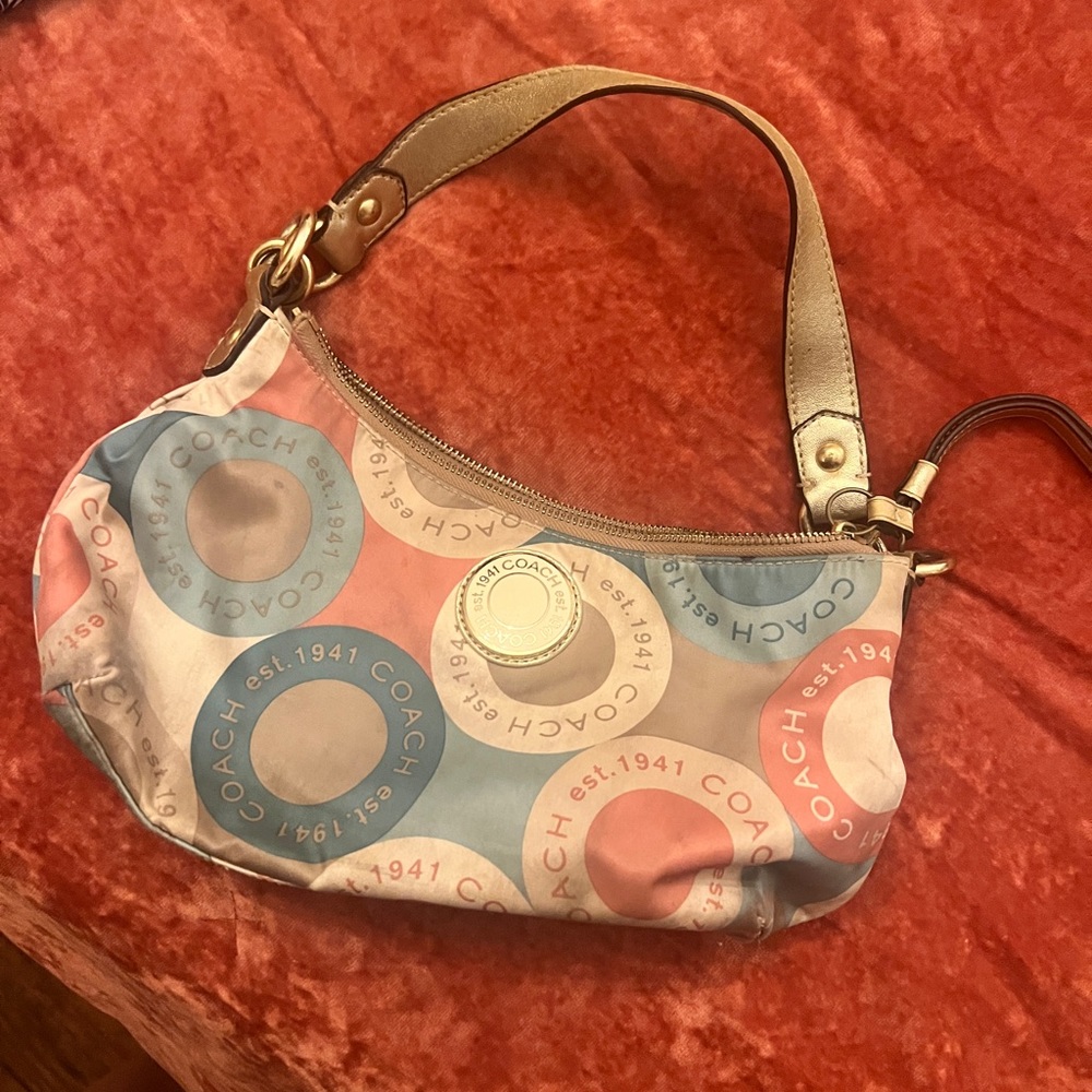 Used condition Coach shoulder bag